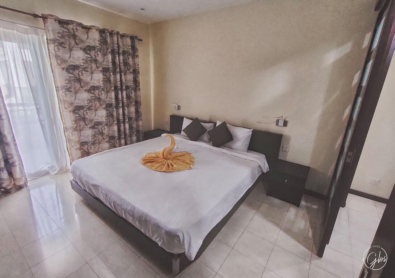 Grand Bay Suites Екстериор снимка